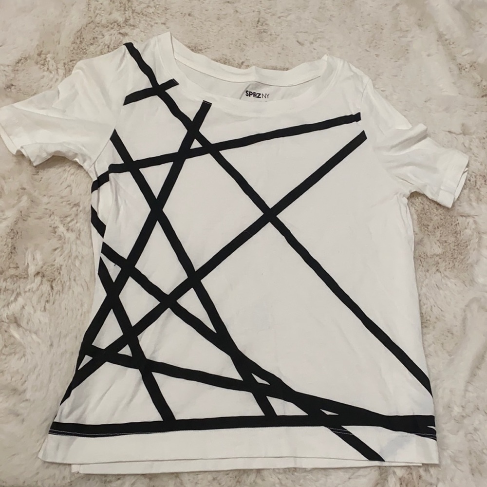 Uniqlo white tee